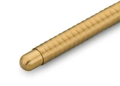 Kaweco LILIPUT Kugelschreiber Messing (Eco) Wave -Schreibwerkzeug Geschäft Kaweco Liliput BP BrassWave Detail Back web s 1280x1280