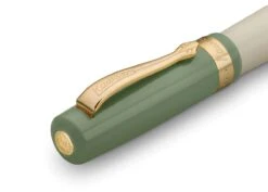 Kaweco STUDENT Füllhalter 60's Swing -Schreibwerkzeug Geschäft Kaweco Student FP closed 60sSwing Detail Front web s 1280x1280